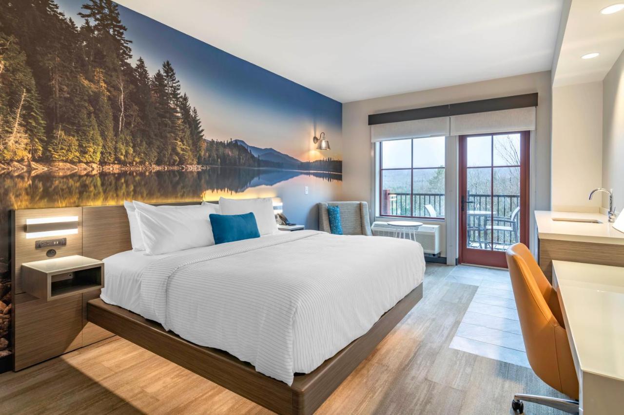 Cambria Hotel Lake Placid - Lakeside Resort Экстерьер фото