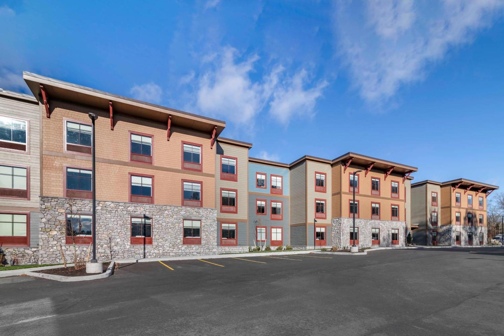Cambria Hotel Lake Placid - Lakeside Resort Экстерьер фото